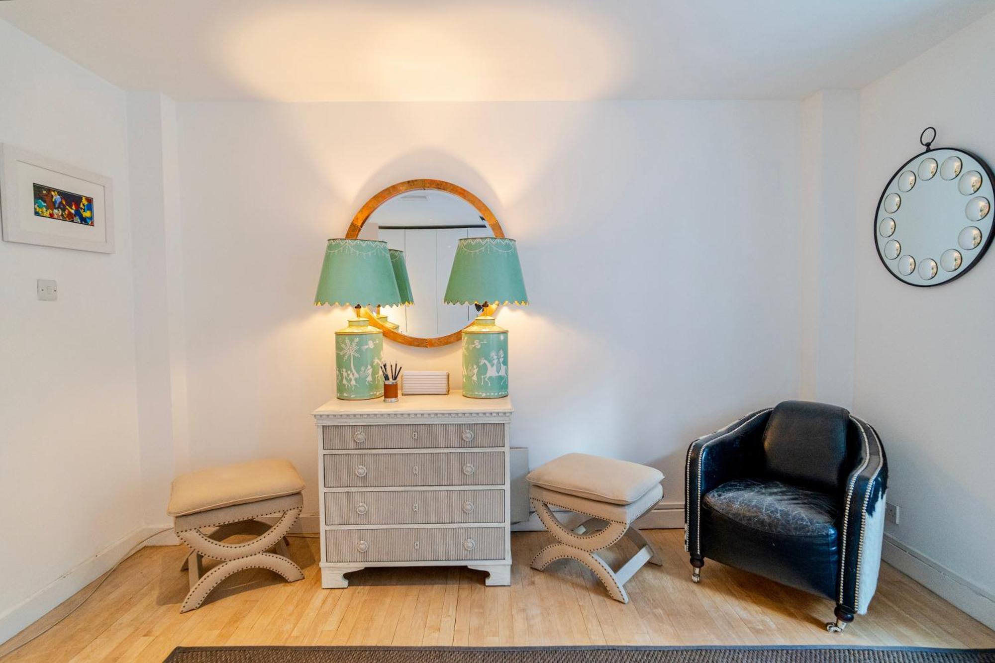 Spacious West End Duplex Apartment, W1 Central 런던 외부 사진