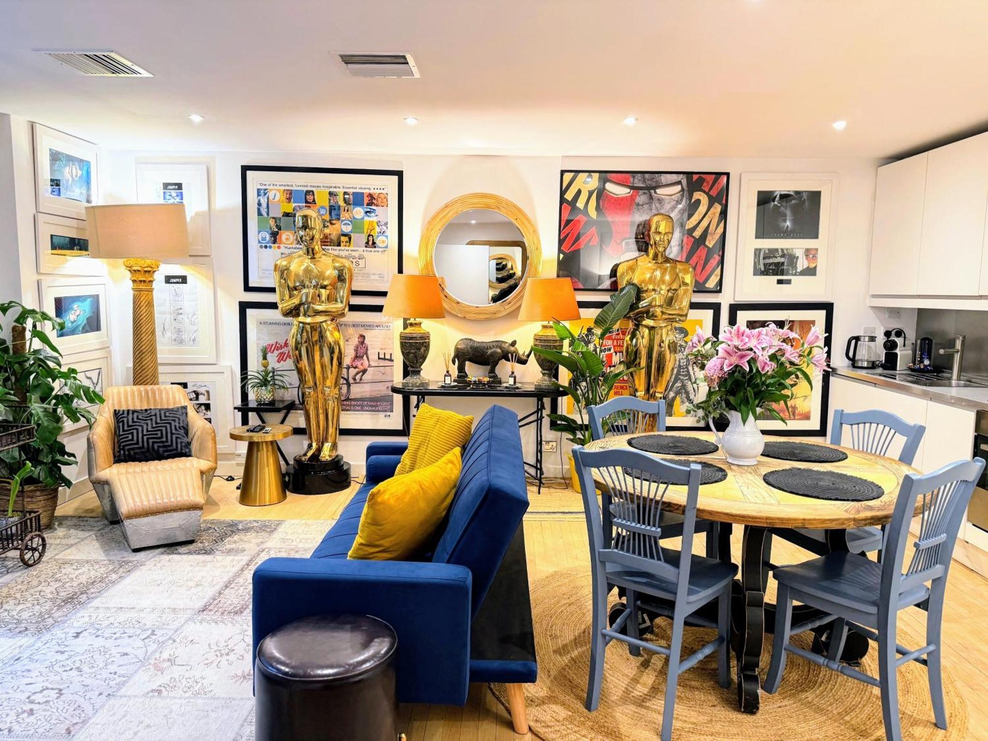 Spacious West End Duplex Apartment, W1 Central 런던 외부 사진