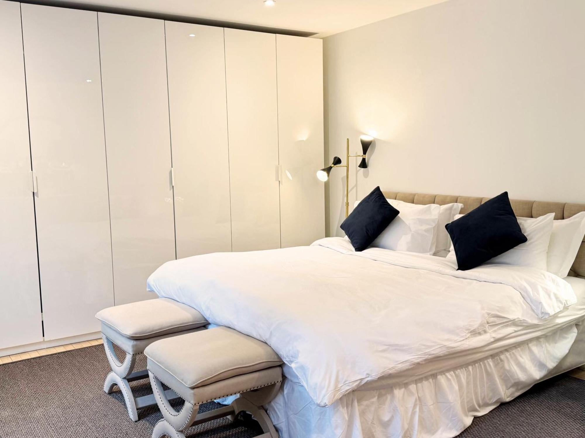 Spacious West End Duplex Apartment, W1 Central 런던 외부 사진